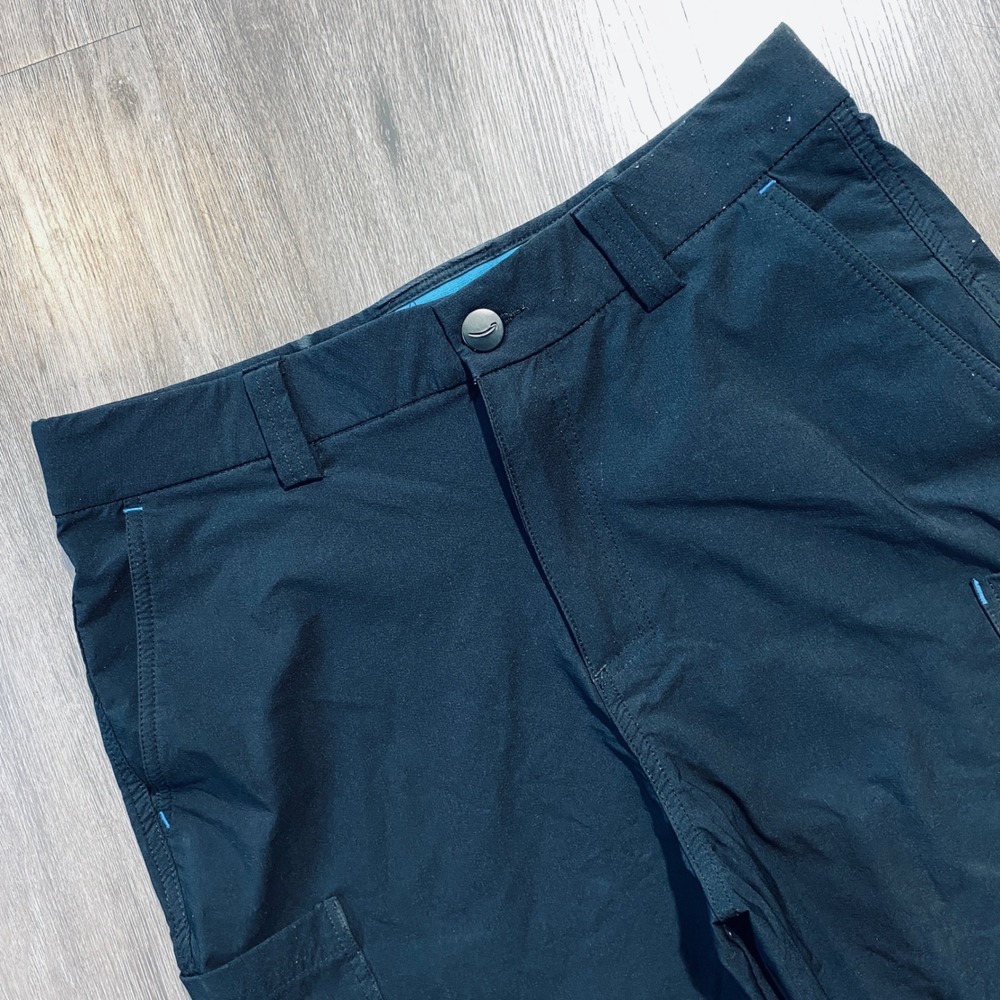 Amazon Employee Uniform Cargo Shorts Mens Medium Luly Yang Black Utility Tech